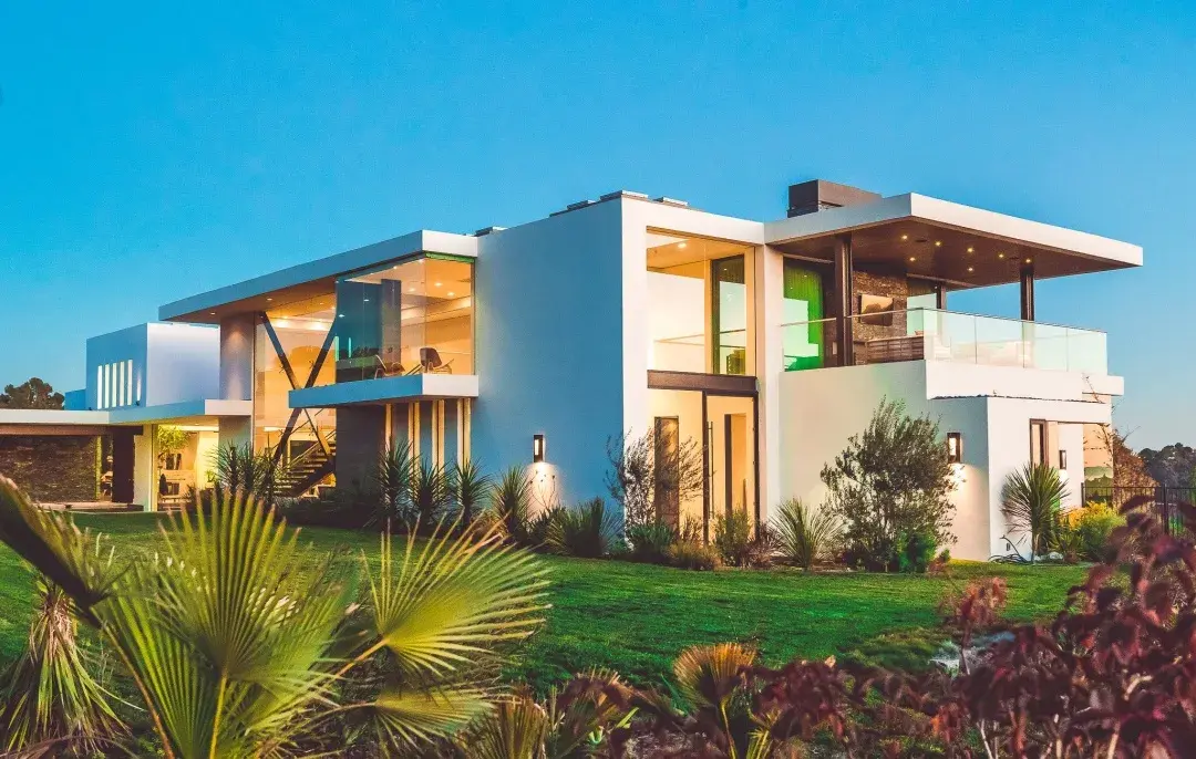 知名dj zedd公开上亿豪宅,还用乐高搭了一个夜店.