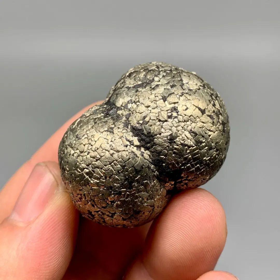 偏光镜下10x鲕粒灰岩球状花岗岩放射性石英 长石 黑云母三叠纪沉积岩