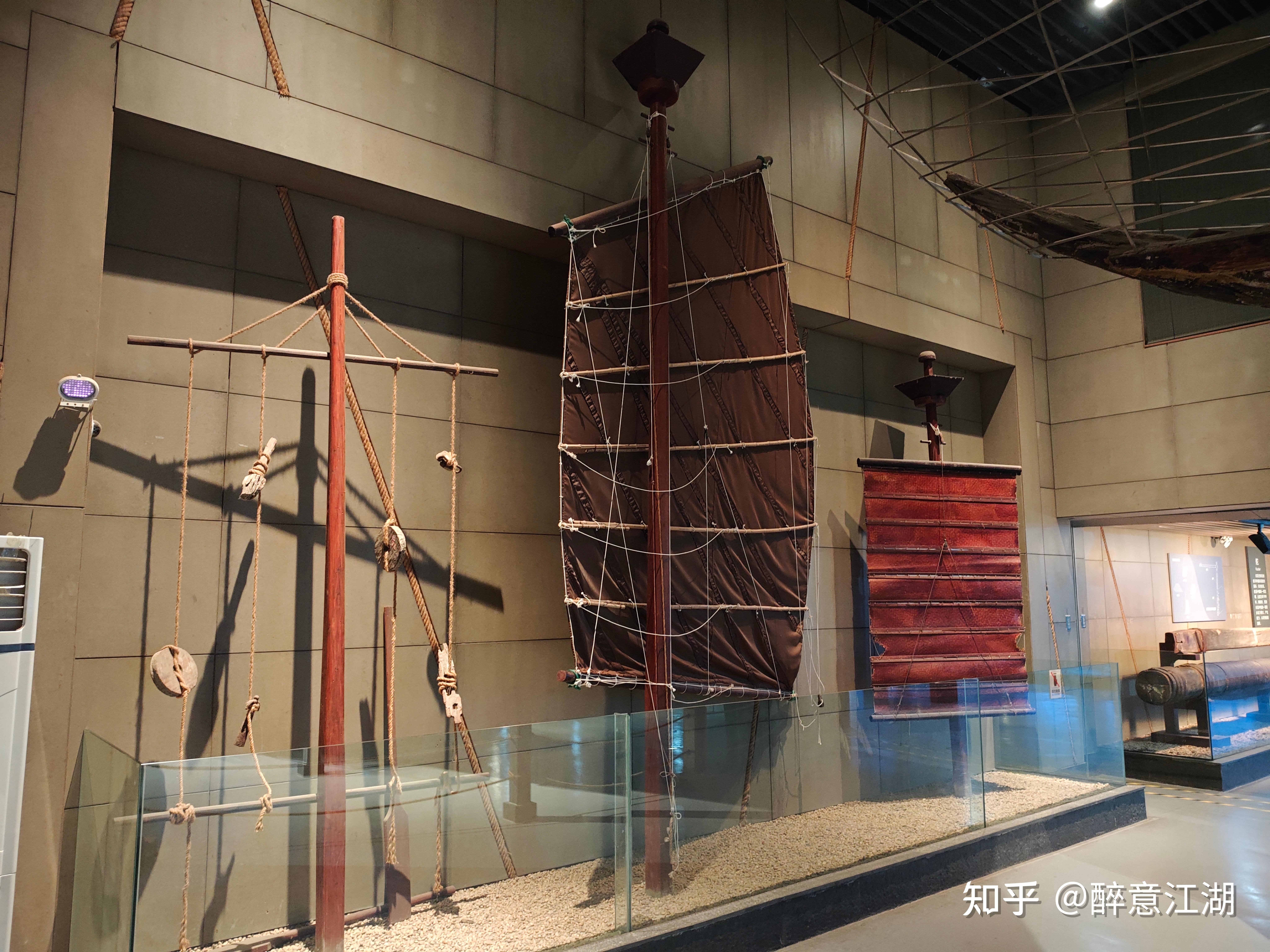 帆影千年踏浪来