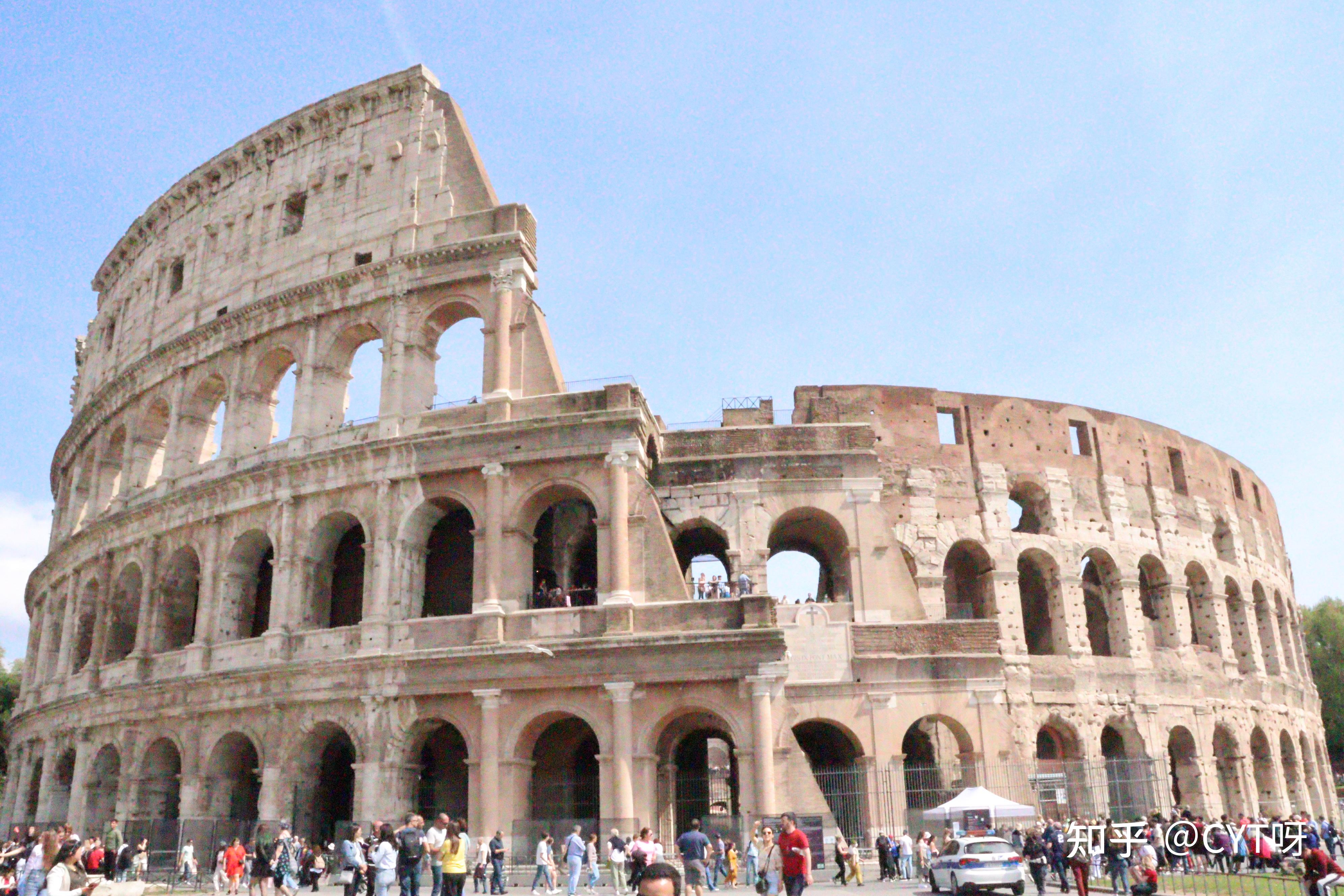 第二天沿着西班牙阶梯-罗马许愿池-万神庙-威尼斯广场-古罗马广场