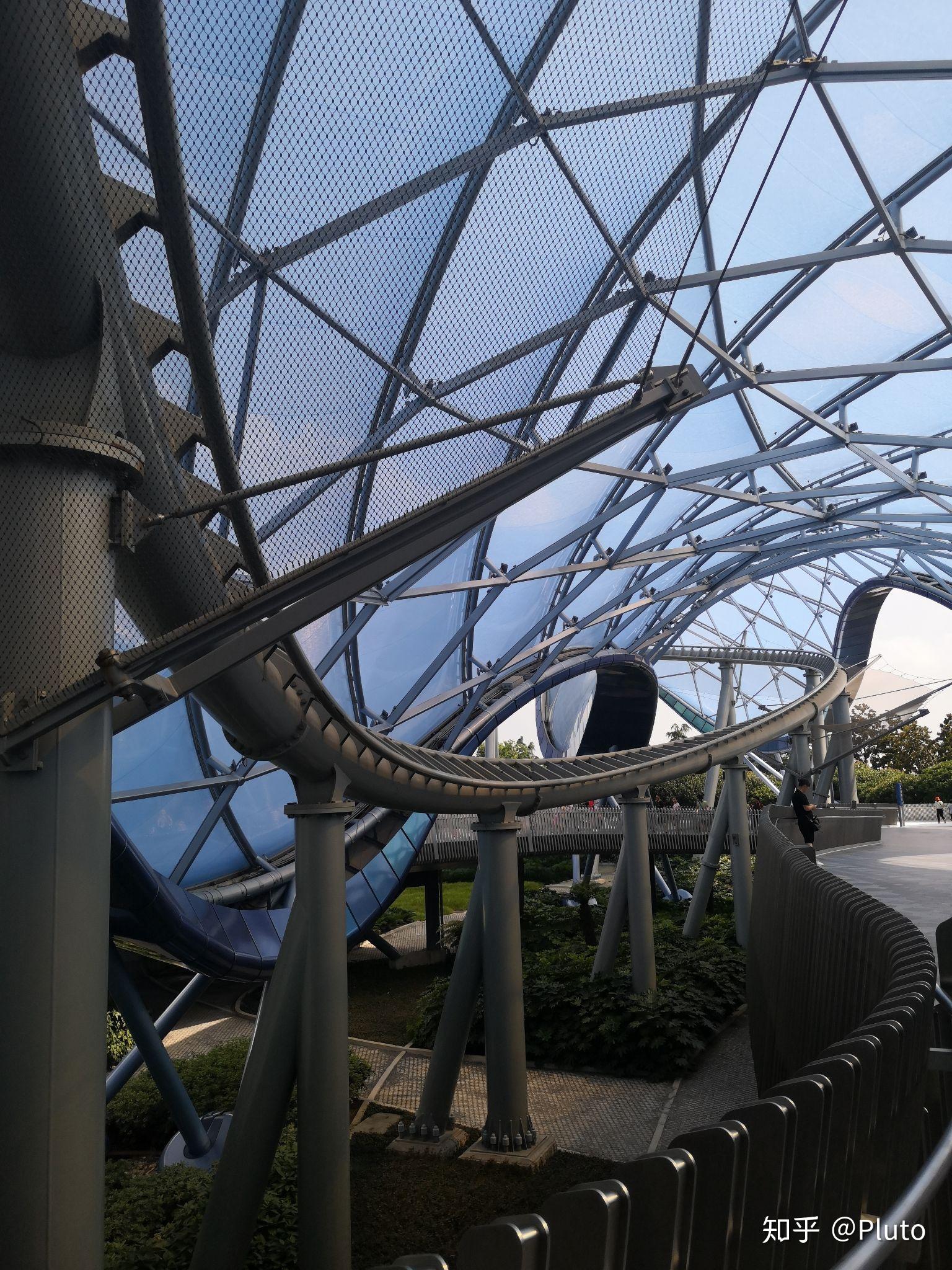 迪士尼的创极速光轮吓人吗? - 知乎