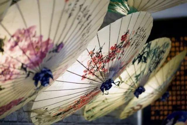 中国传统油纸伞,指尖上绽放的“花朵”! - 知乎