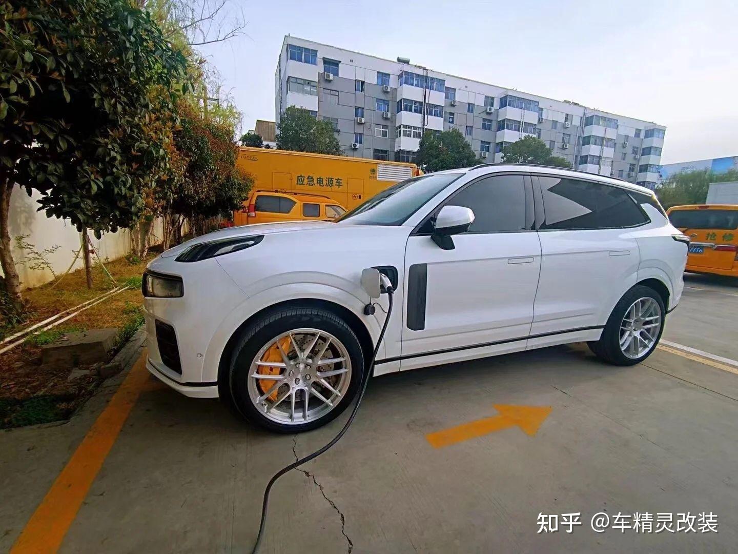 领克09刹车改装阿基波罗10活塞卡钳搭配420打孔盘