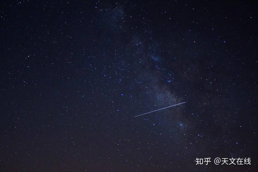 请定好您的闹钟八月夜空中将发生这13件超酷的天文事件