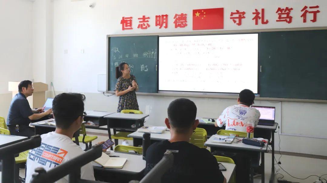 我校开展新入职教师“评课磨课”教研活动 - 知乎