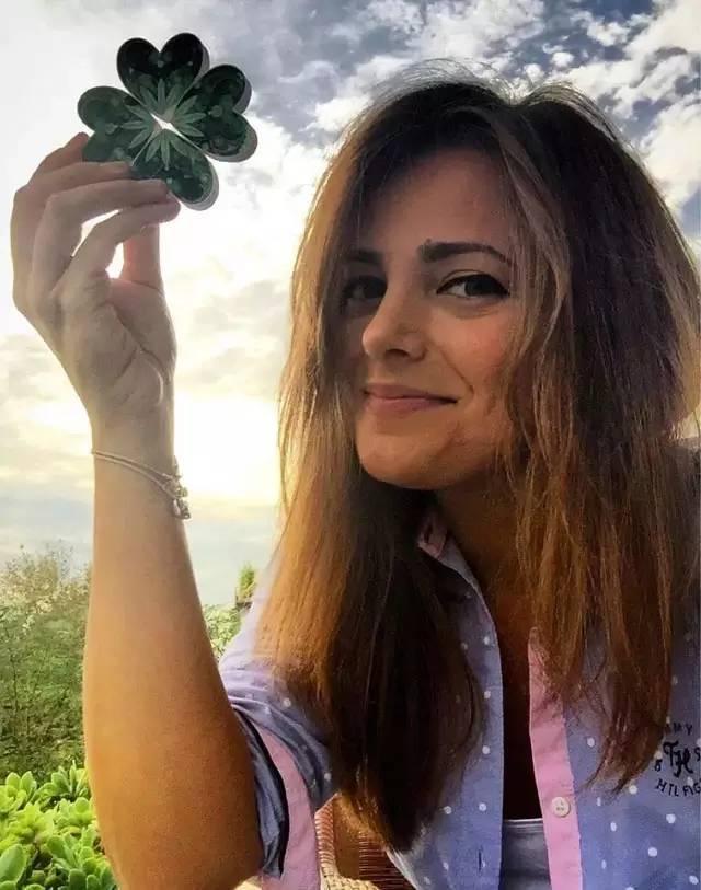 yulia brodskayayulia brodskaya的作品以人像为主.