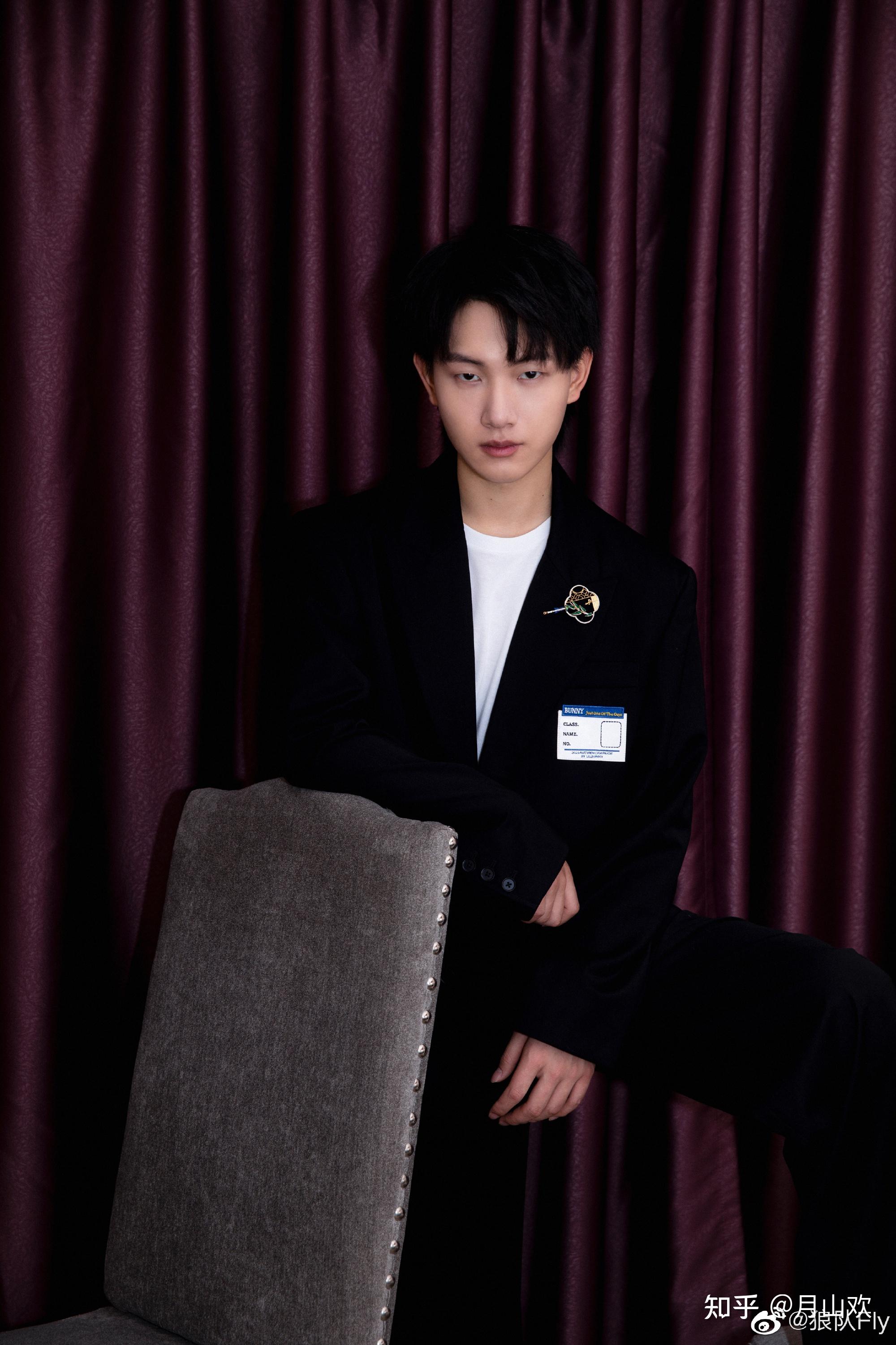 职业电竞选手fly彭云飞