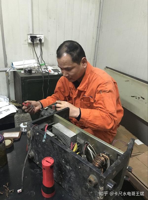 没多少文化,想学电工,能学的电工种类,有哪些?