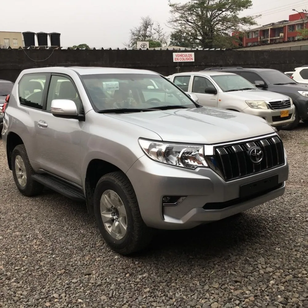 已认证的官方帐号 1人 赞同了该文章 丰田普拉多三门版,定位中大型suv