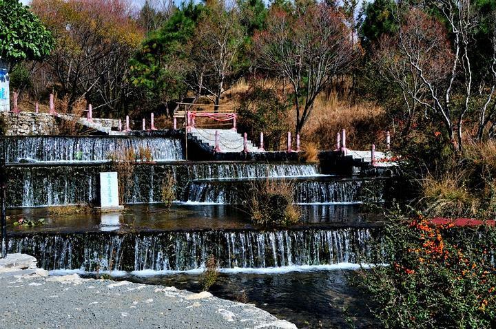 云南丽江旅游必去景点推荐神龙三叠水低音号语音导游