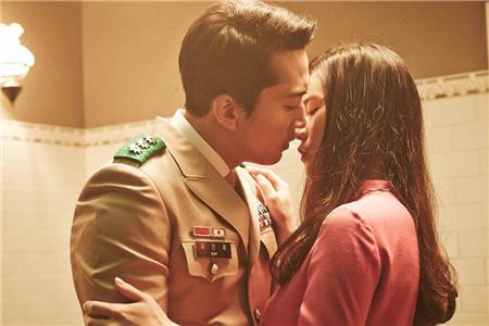 人间中毒：压在你身上的，不仅有我的肉体和欲望，还有我对你无法回头的爱。