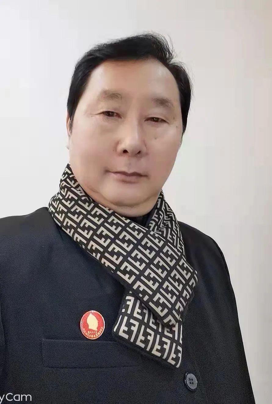 艺展中国助力冬奥覃波作品展