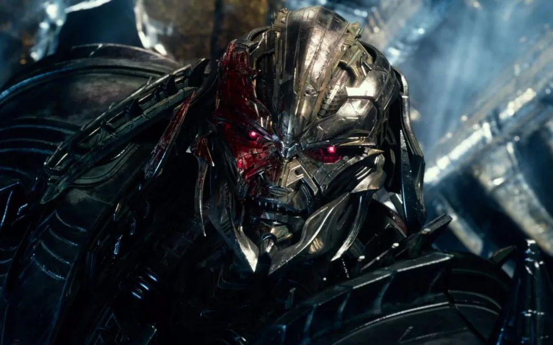 社交nb症爱怼人的威震天都买什么险