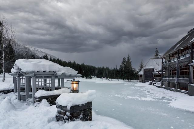 冬季暴风雪天气在美国欧洲多国持续影响货物运输