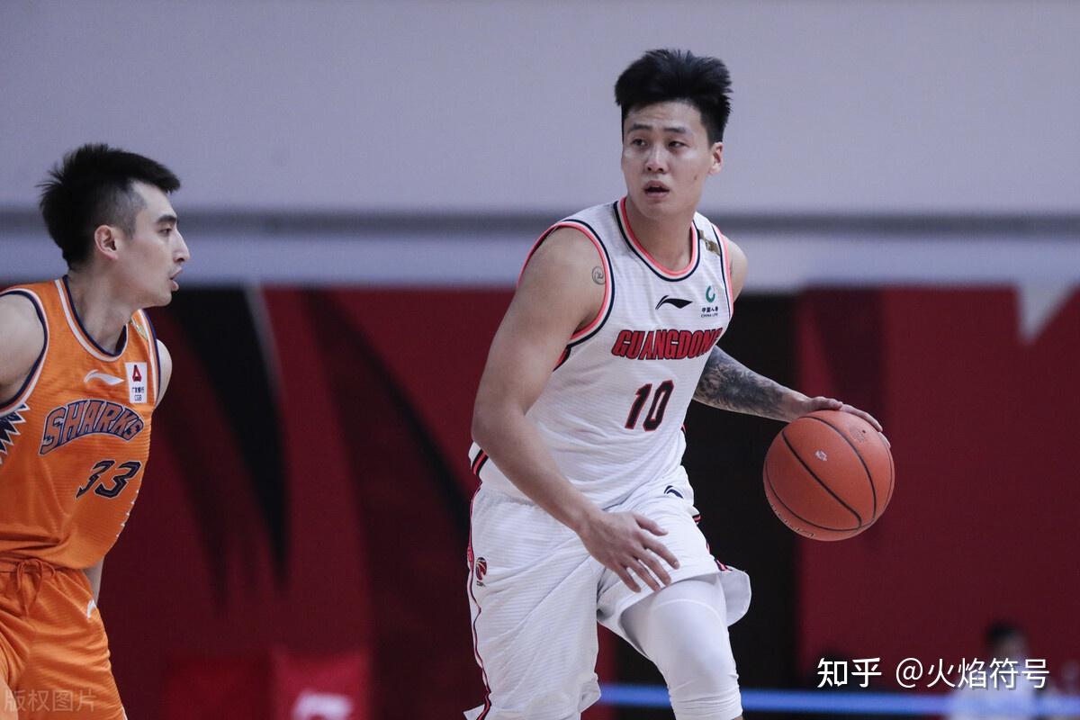 no.9 广东后卫——赵睿——总数70个抢断,场均1.8次