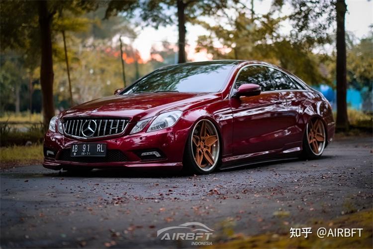 奔驰w207改装气动避震案例红色魅影