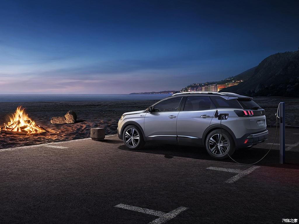 2020成都车展东风标致4008插电混动版正式上市