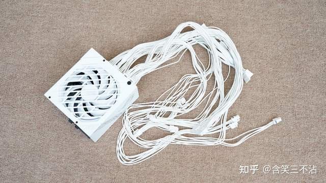艾尔登法环太火了,于是打造了一台能在4K分辨率下畅玩它的黑白主机 第57张 艾尔登法环太火了,于是打造了一台能在4K分辨率下畅玩它的黑白主机 第57张
