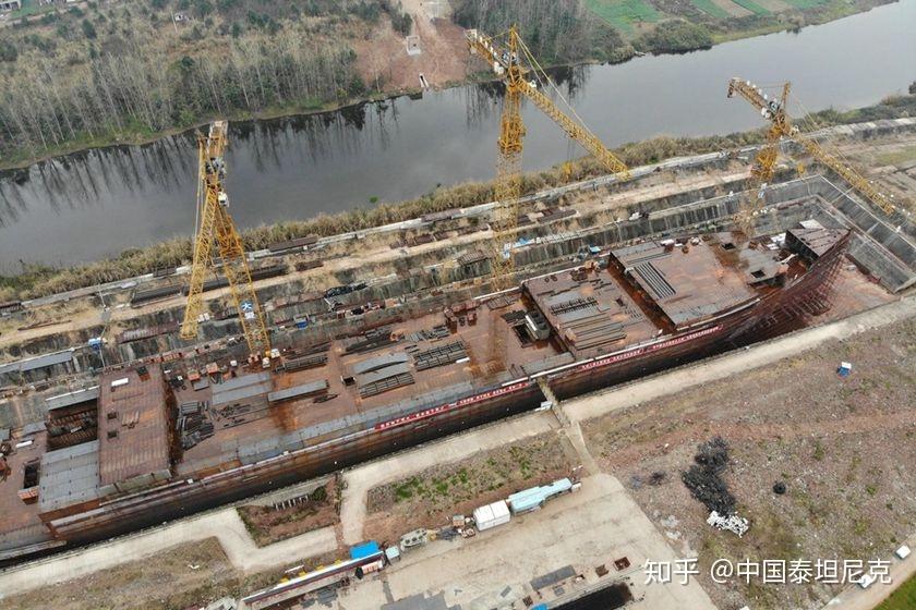 在四川省遂宁市大英县的郪江畔,按照1:1原型建造的"新泰坦尼克号"的