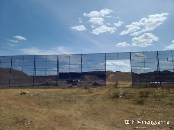 煤场挡风网：守护蓝天与效益的双重屏障 (煤场防风抑尘网图纸)-初仟社区