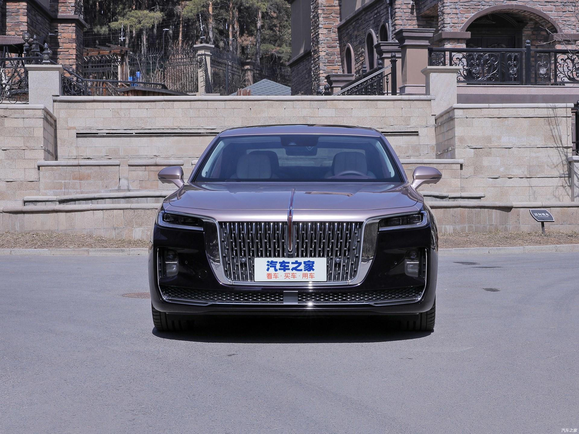 配置全面/技术领先 王垠解读中国品牌豪华轿车红旗h9