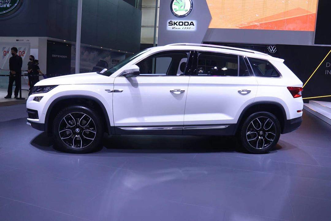 2021款柯迪亚克的外观依旧沉稳大气,宽大的前格栅搭