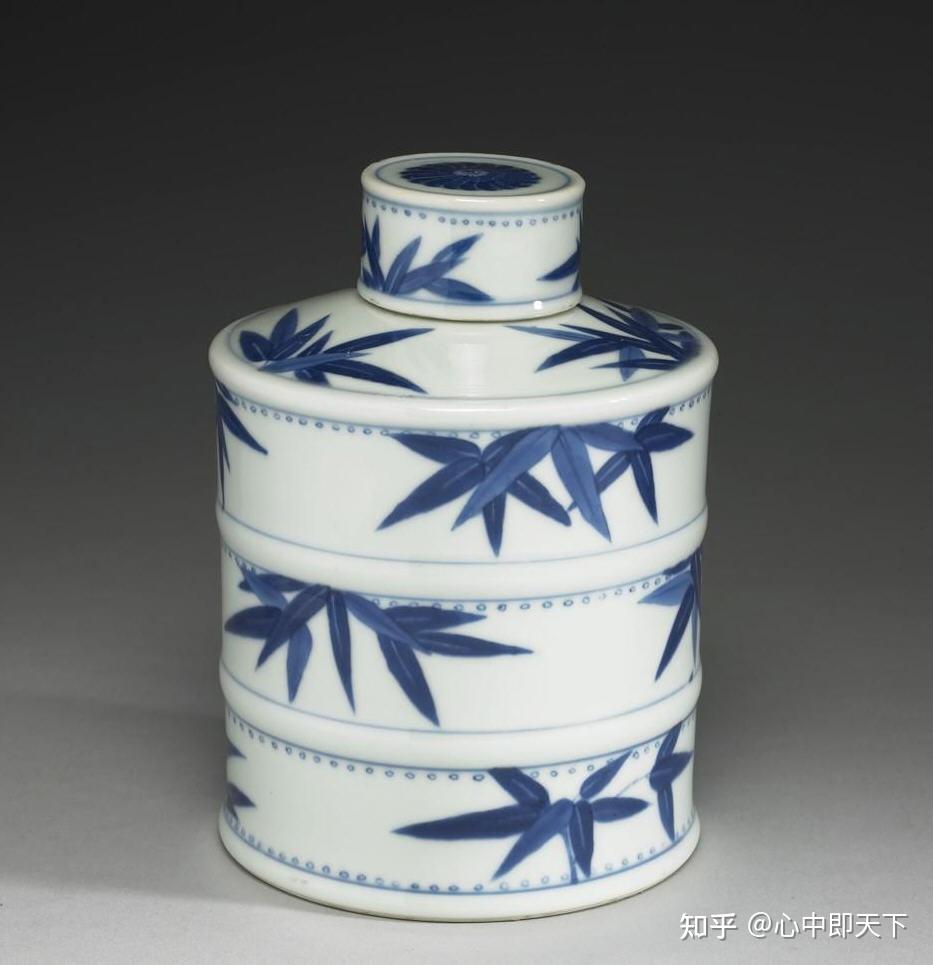 清康熙景德镇官窑青花竹叶纹盖罐