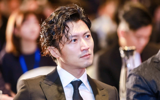 台媒曝谢霆锋放弃加国国籍是为了保全事业而不是为了俩儿子