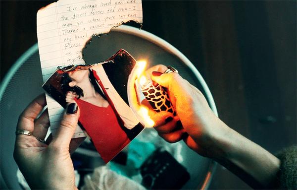 实在判断不出来的时候,找个"照妖镜",照一照,是妖怪还是人,一照便知