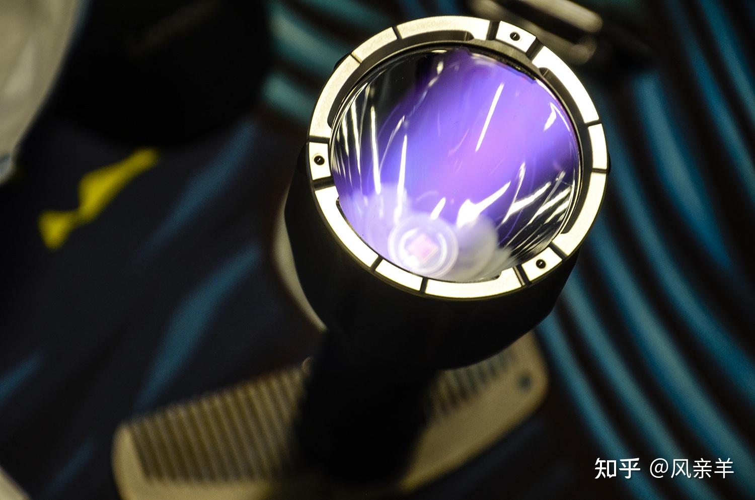 定位精准,小 大=远:纳丽德p82勤务手电