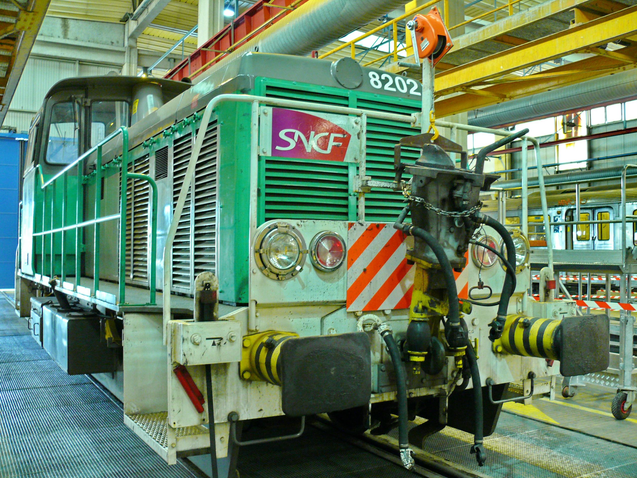 【科普】法国国铁的"小型牵引机车"之一——y 8000型及y 8400型内燃机