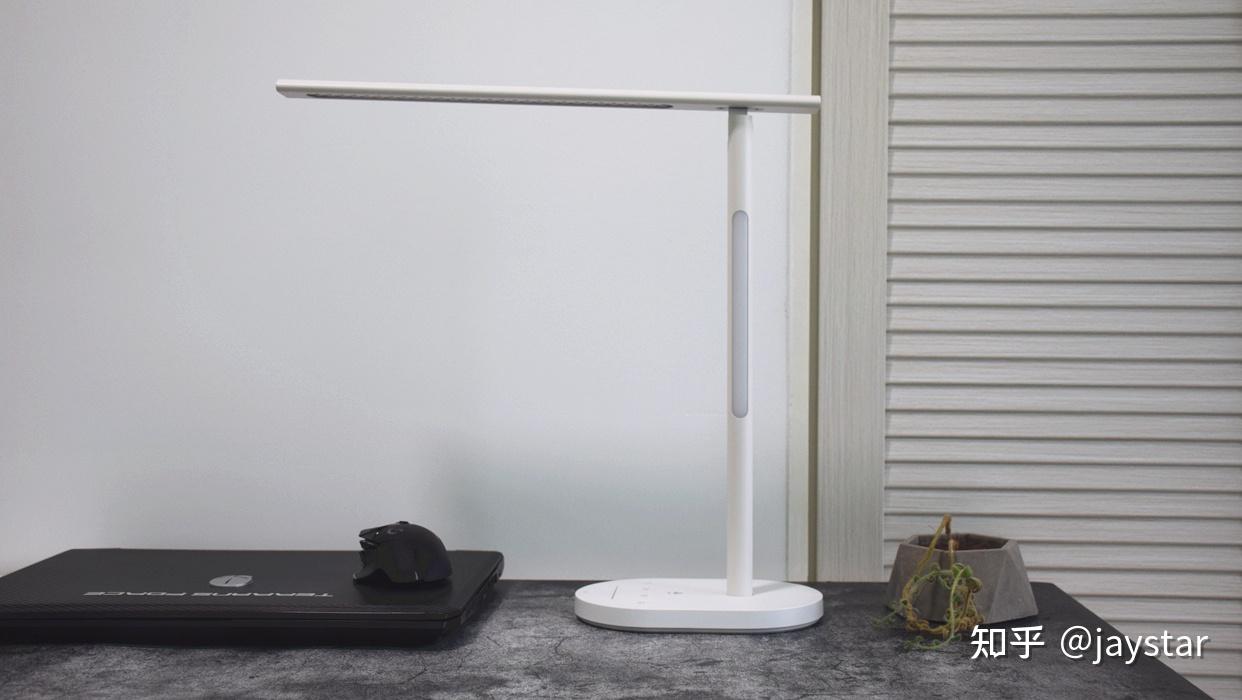 明亮无闪安适陪伴华为智选智能台灯2s体验