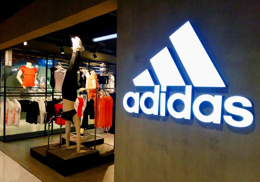 阿迪达斯国内线下门店缩减大中华区已连续5个季度营收负增长阿迪达斯