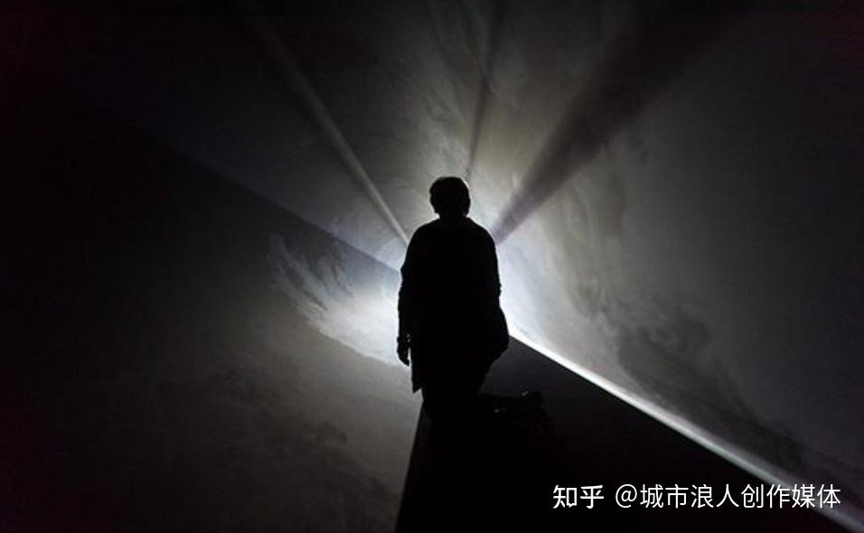 或许 ,人总有悲欢离合,月总有阴晴圆缺,现在工作有失意,心情不如意