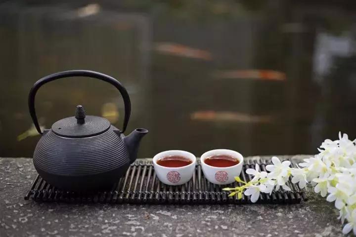 一杯清茶三味一生