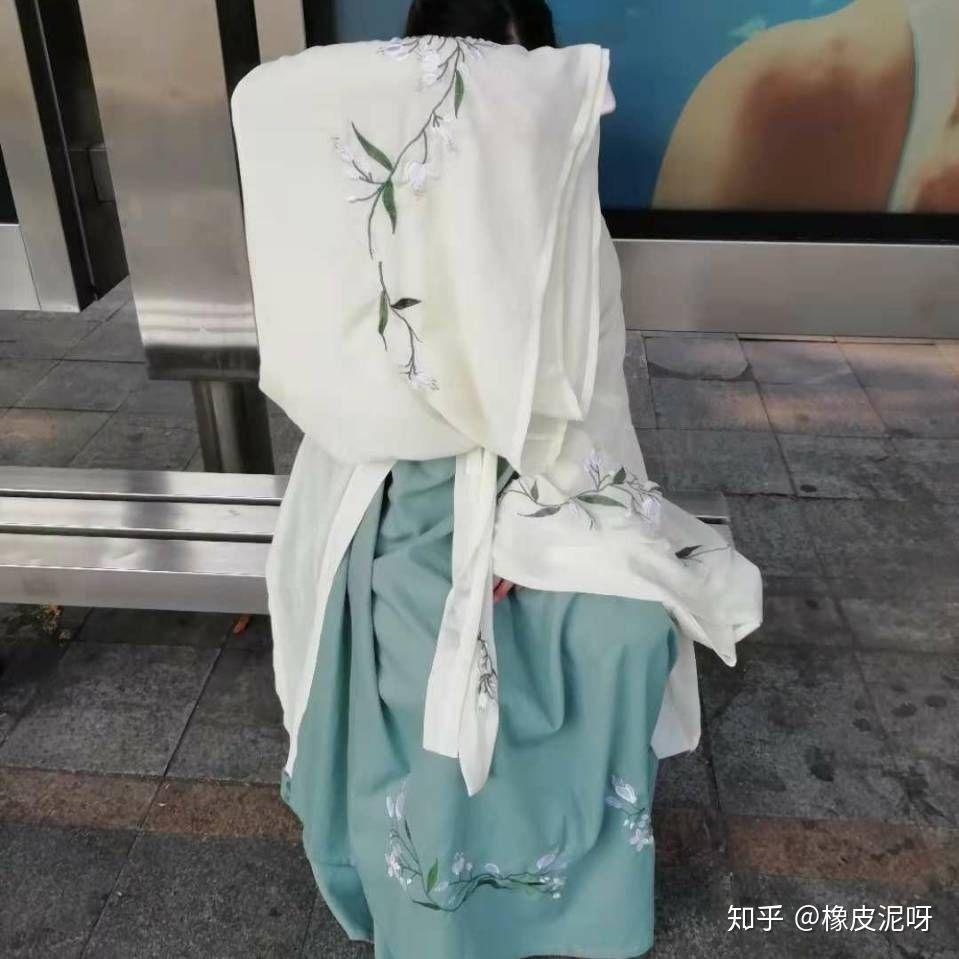 汉服上街怎么穿搭_汉服怎么穿