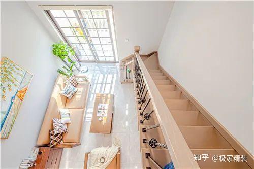 Loft可参考案例，极家精装5米挑空阁楼装修，新浇筑一层形成上下双层 - 知乎