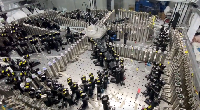 science中科大光量子计算机突破与局限