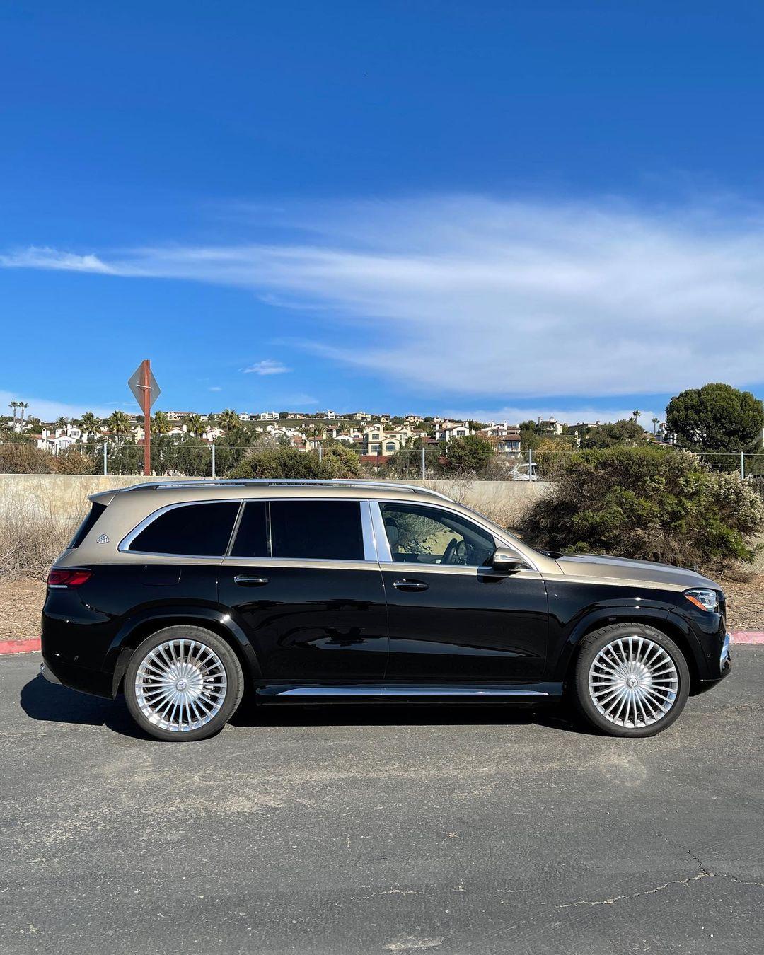 suv最强后座奢华感很强全新梅赛德斯迈巴赫gls级实车