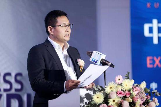 市官渡区区委副书记钱宏俊先生,投促局副局长宋毅先生等多位政府领导