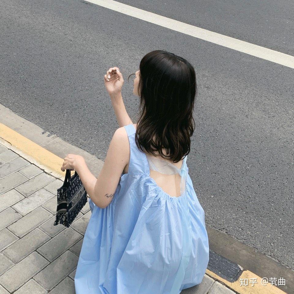 显老的女生怎么穿搭_女生显瘦穿搭图片