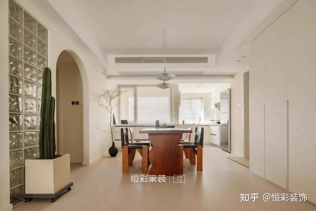 100㎡奶油中古,胡桃木+白,一眼沦陷,好看又好住! - 知乎