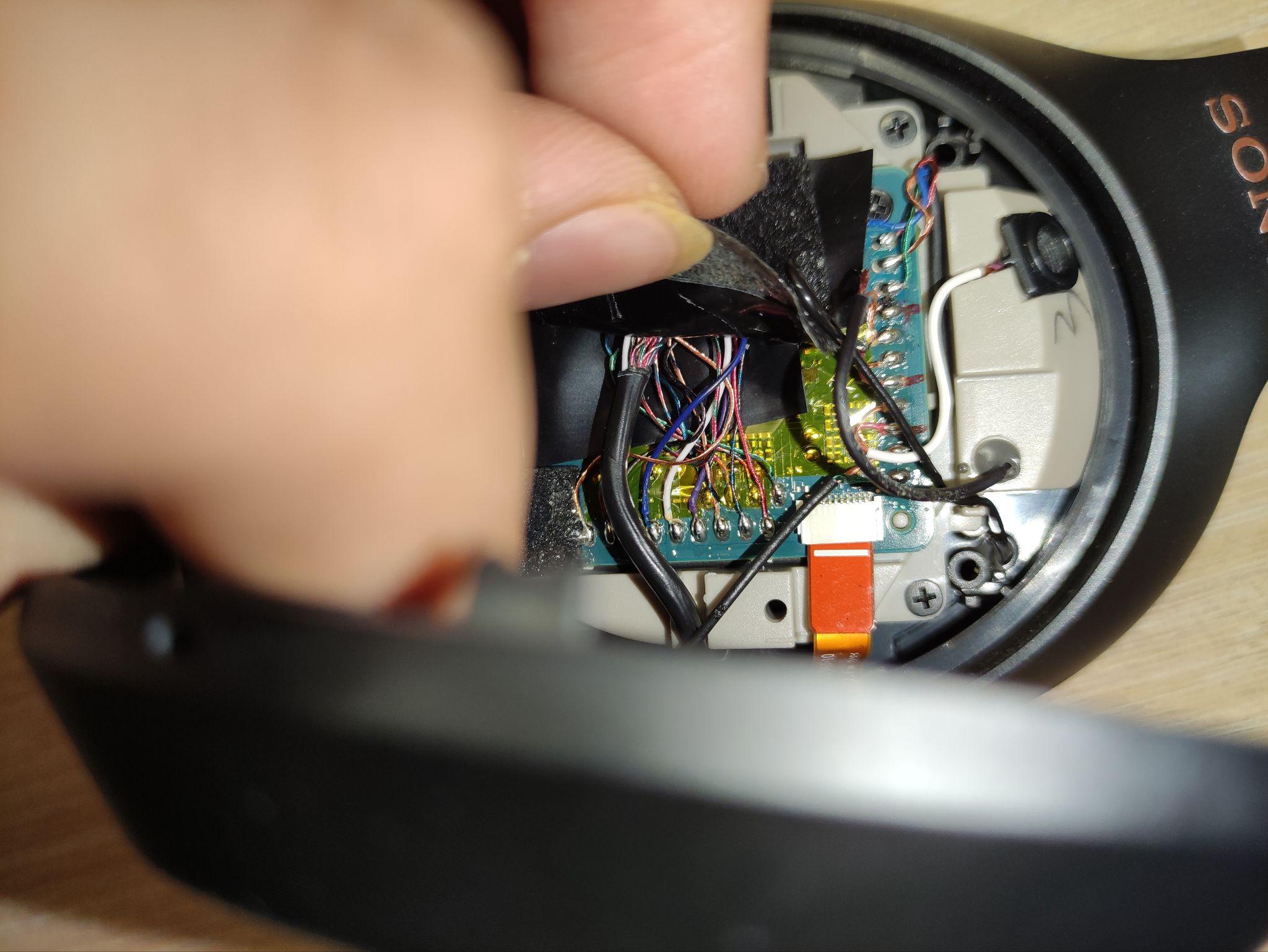 索尼wh1000xm3无法开机拆机维修