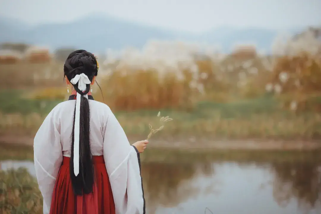 大唐才女薛涛:不受命运摆布,不为爱情沉沦,只为自己而活