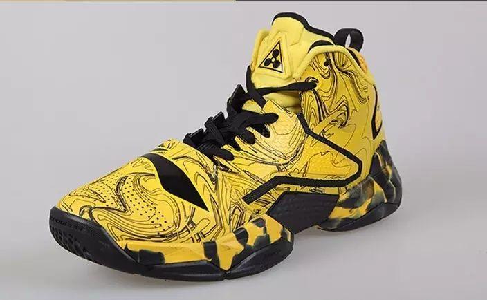 老爹测评真正的外场实战球鞋李宁空袭2