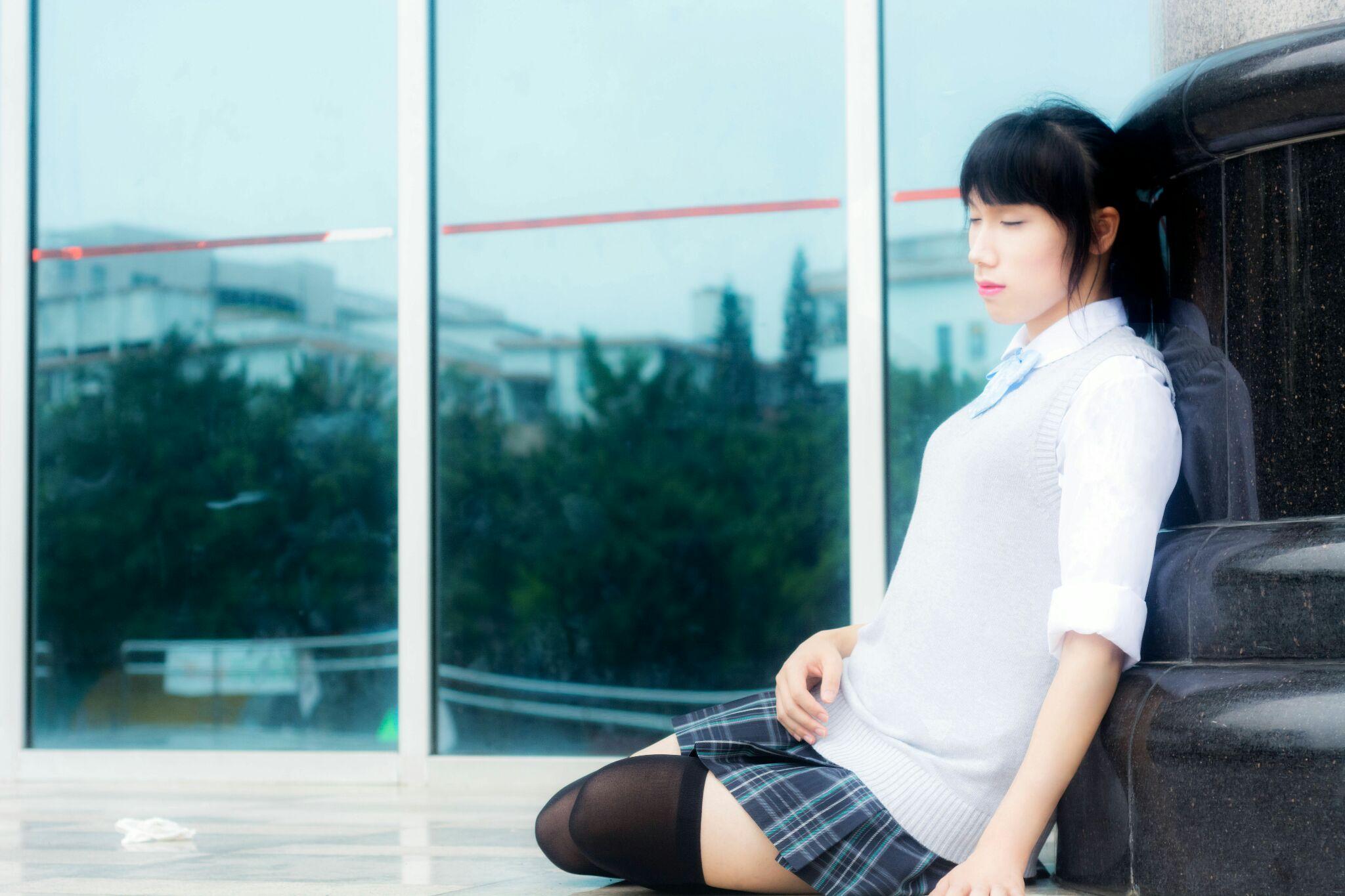 怎么评价在男生宿舍女装后,总感觉舍友多少有