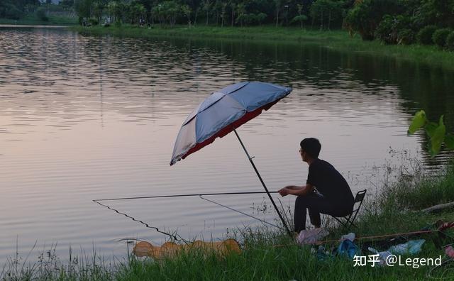 夏季野釣小雜魚鬧窩的應對技巧