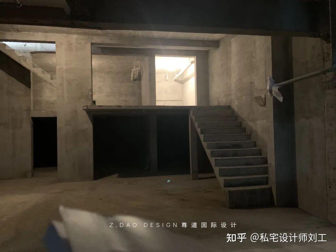 大宅别墅地下室有挑空，做个夹层不香吗？ - 知乎