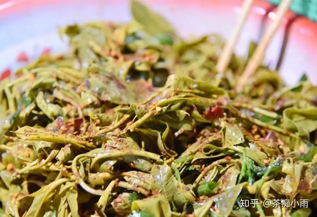 腌茶:做腌茶就像做凉拌菜.