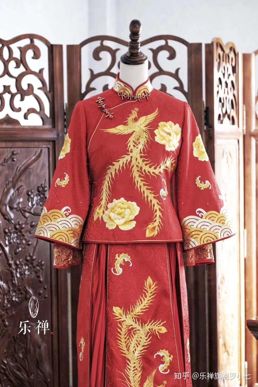 蜀绣中式嫁衣总要有一件礼服用来传家的